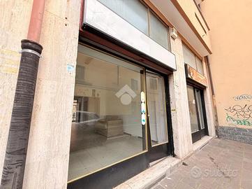 NEGOZIO A BRUGHERIO