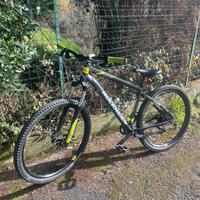 in vendes rockrider 530 condizioni come nuovo 2024