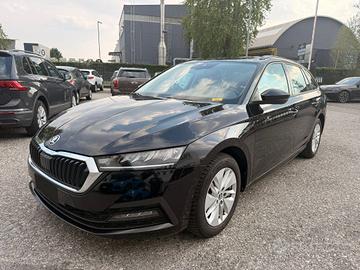 SKODA Octavia 2.0 TDI EVO SCR DSG Wagon Executiv