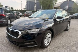 SKODA Octavia 2.0 TDI EVO SCR DSG Wagon Executiv