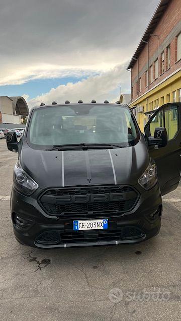 Ford E-Tourneo Custom