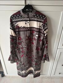 Vestito, donna a fantasia
