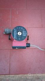 circolatore caldaia grundfos