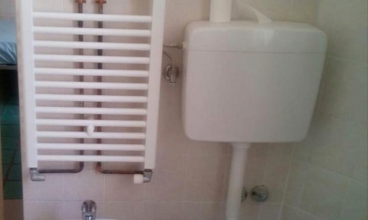 Camere con bagno personale, piazza Goldoni