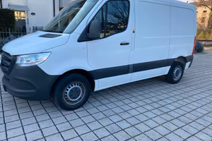 Mercedes Sprinter tetto basso passo corto - 2021