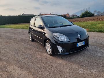Renault  twingo 