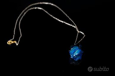 COLLANA ARTIGIANALE CON FIORE IN RESINA