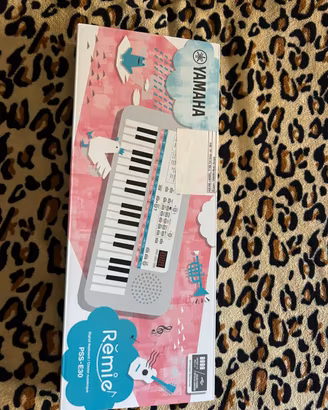 🎹 Yamaha PSS-E30 Remie