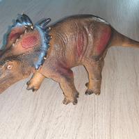 Stiracosauro dinosauro di gomma 40 cm