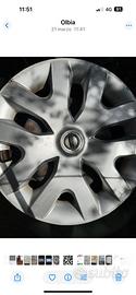 4 cerchi e copri cerchi orginali Nissan Juke