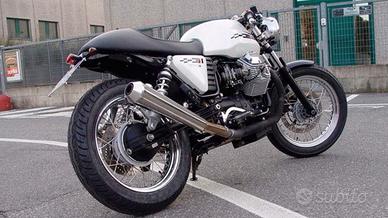 Moto Guzzi V7 Cafe Racer - custom ufficiale MPC