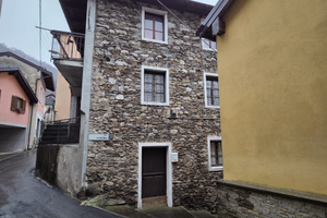 Casa semindipendente