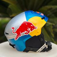 Casco red bull