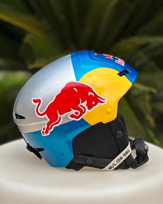 Casco red bull