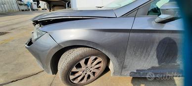 SEAT LEON STATION WAGON 2014 - PARAFANGO SINISTRO