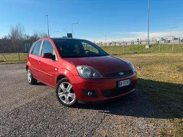 Ford Fiesta 1.2 16V aut. 5p. Ghia