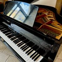 Pianoforte a coda  Yamaha G1
