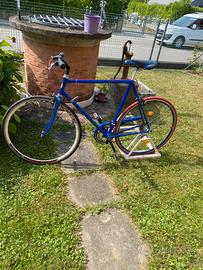 Bicicletta artigianale tipo corsa