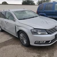 VW PASSAT VARIANT 365 2.0 TDI 140CV - Ricambi