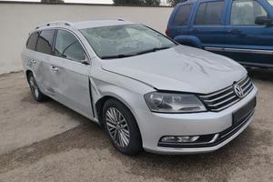 VW PASSAT VARIANT 365 2.0 TDI 140CV - Ricambi