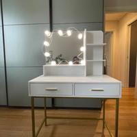 Toeletta da Trucco con Specchio e 10 LED