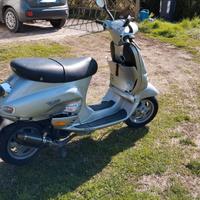 Vespa ET4 125cc incidentata