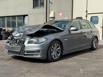 BMW 520D XDRIVE F11 per ricambi usati B47D20A