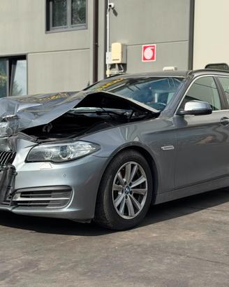 BMW 520D XDRIVE F11 per ricambi usati B47D20A