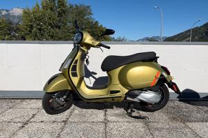 Vespa GTS 300 hpe Super Sport