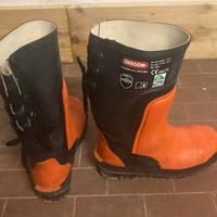 stivali antitaglio certificati