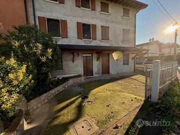 Splendida Bifamiliare immersa nella Campagna di Mo