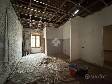 3 LOCALI A SASSARI