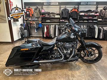 Harley Davidson Road King Special del 2023 con 3.2