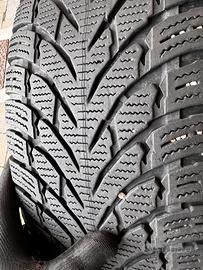 2x Gomme invernali Nokian WR SUV4 215/65r17 22k km