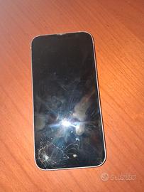 Iphone 13 rosa con schermo rotto