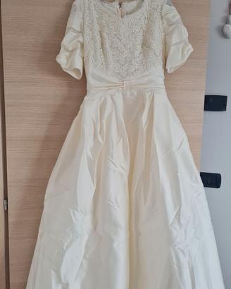 Abito da sposa color ecru