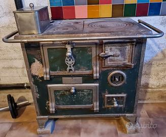 STUFA A LEGNA - STILE LIBERTY/DECÒ