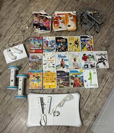 Nintendo Wii con Accessori e 18 giochi