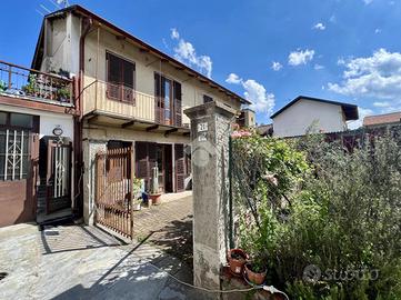 CASA SEMINDIPENDENTE A RIVOLI