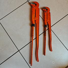 2  giratubi svedesi 90° marca Beta
