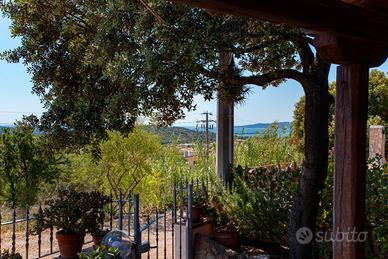 Villino ampia veranda - barbecue - posto auto