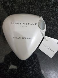 Confezione a cuore e profumo mignon Issey Miyake