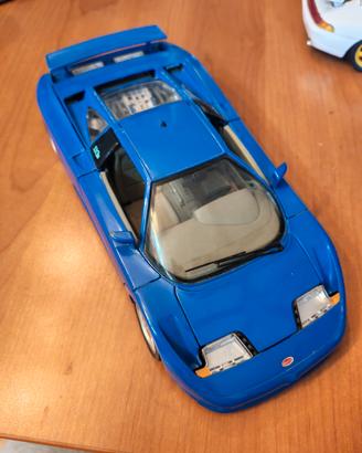 Bburago 1/18 made in Italy Bugatti eb110