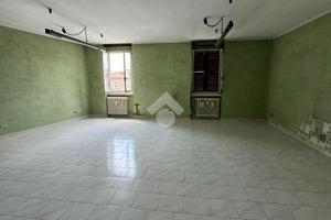 NEGOZIO A TRESCORE BALNEARIO