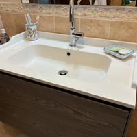 Mobile bagno sospeso