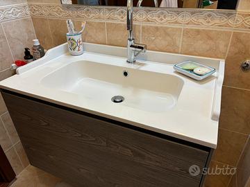 Mobile bagno sospeso