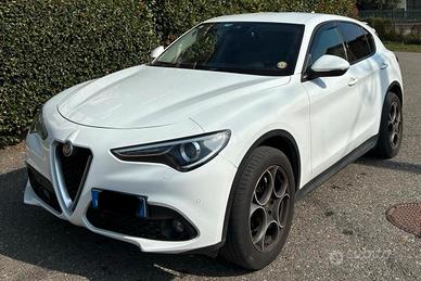 Alfa Romeo Stelvio 2.2 t Super Q4 210cv Auto