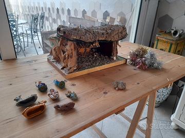 Presepe Completo Artigianale in Sughero e Legno