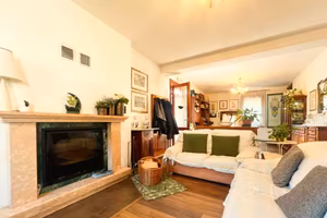 MIRA CENTRO Luminosa Casa Singola con scoperto