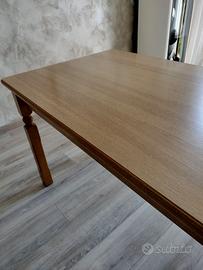 Tavolo in legno